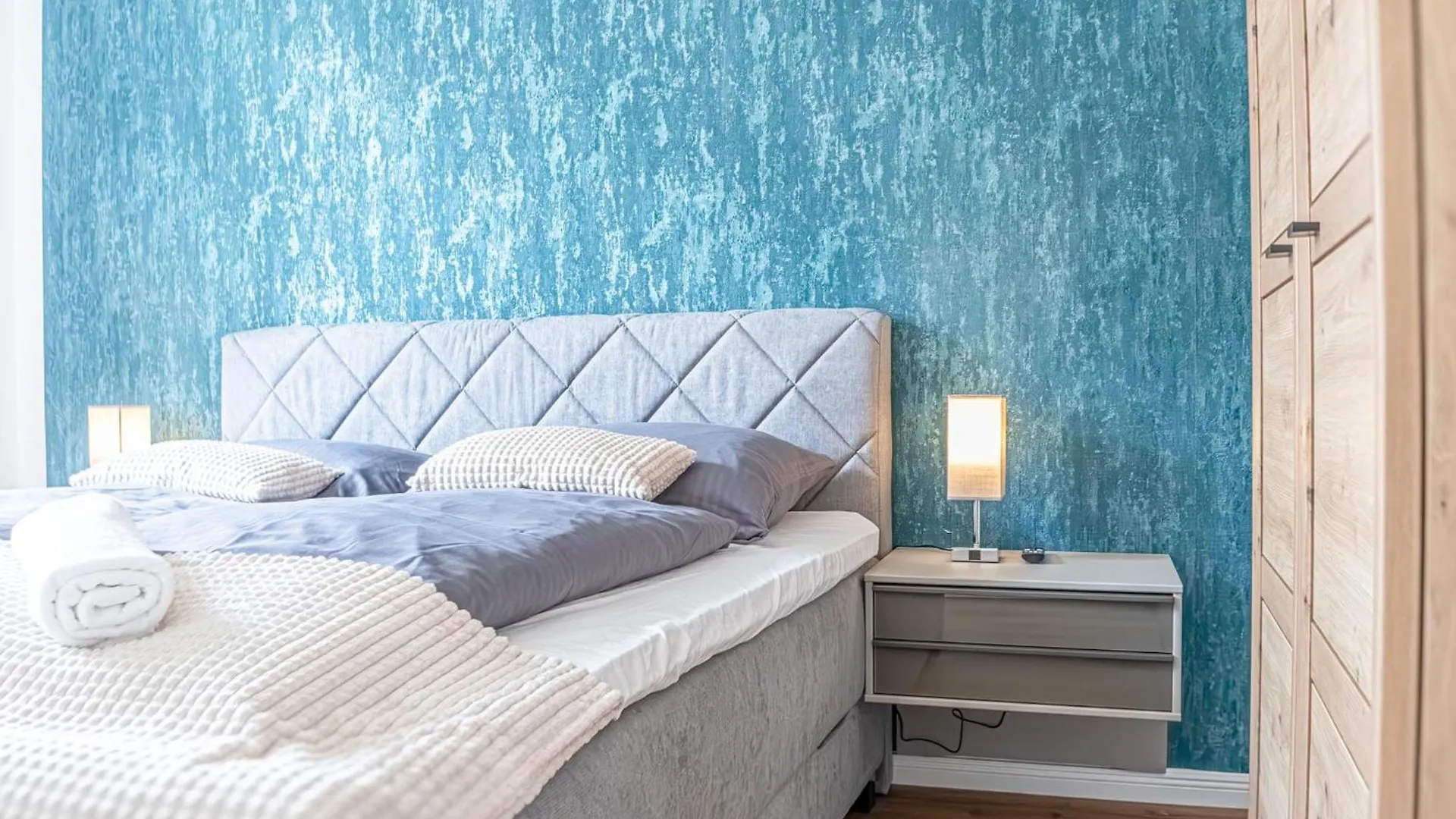 Sweet 2Br & 1Lr Apartment, Around Donaustadt Vienna Apartment