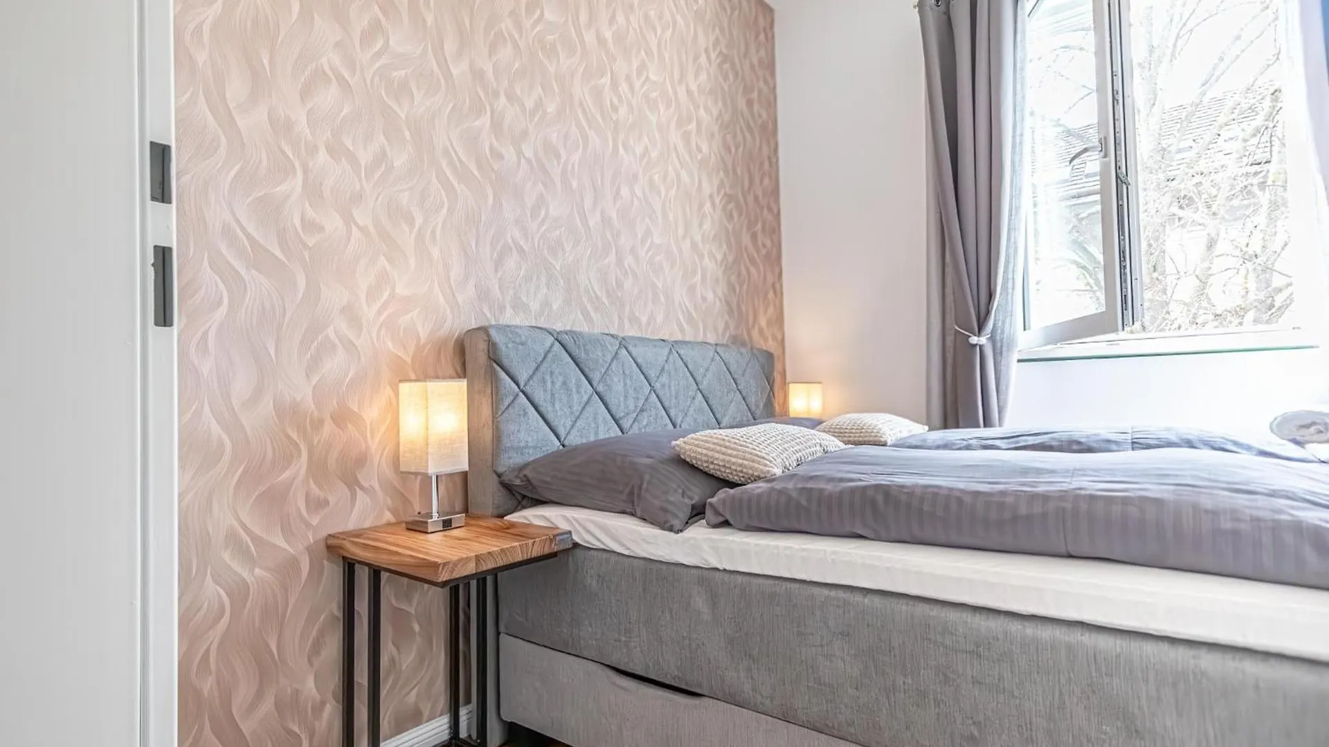 Sweet 2Br & 1Lr Apartment, Around Donaustadt Vienna Austria