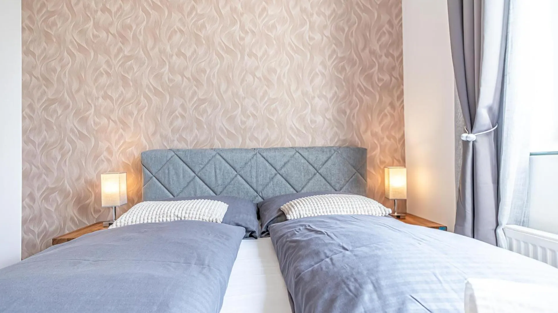 Sweet 2Br & 1Lr Apartment, Around Donaustadt Vienna 0*,  Austria