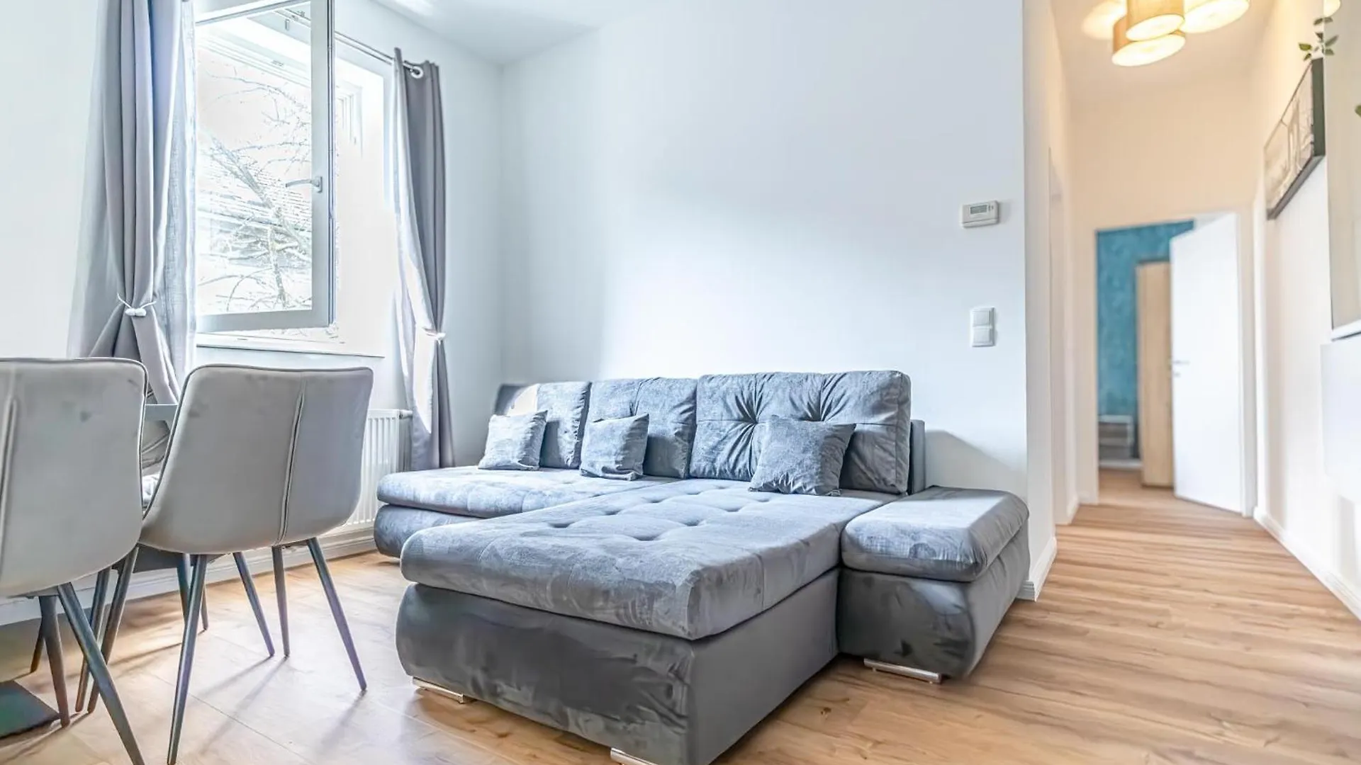 Sweet 2Br & 1Lr Apartment, Around Donaustadt Vienna