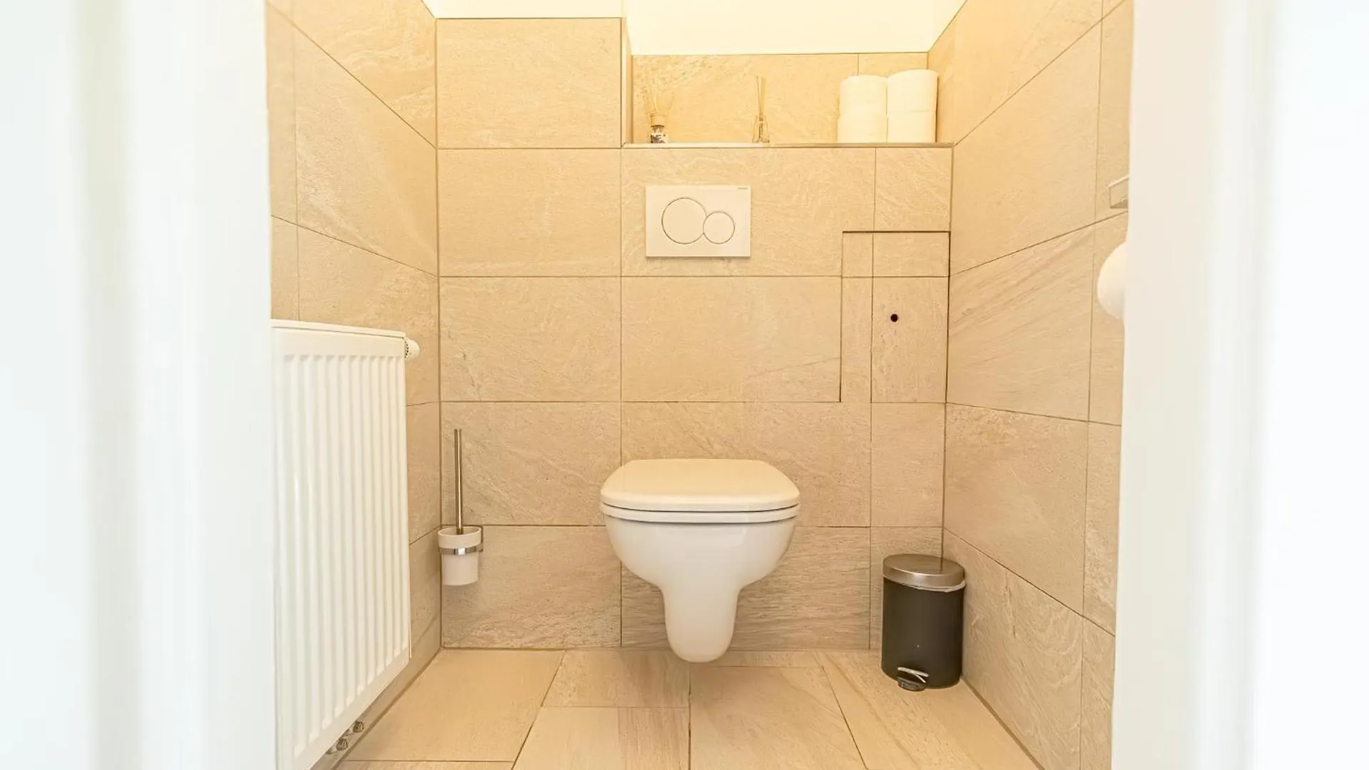 Sweet 2Br & 1Lr Apartment, Around Donaustadt Vienna