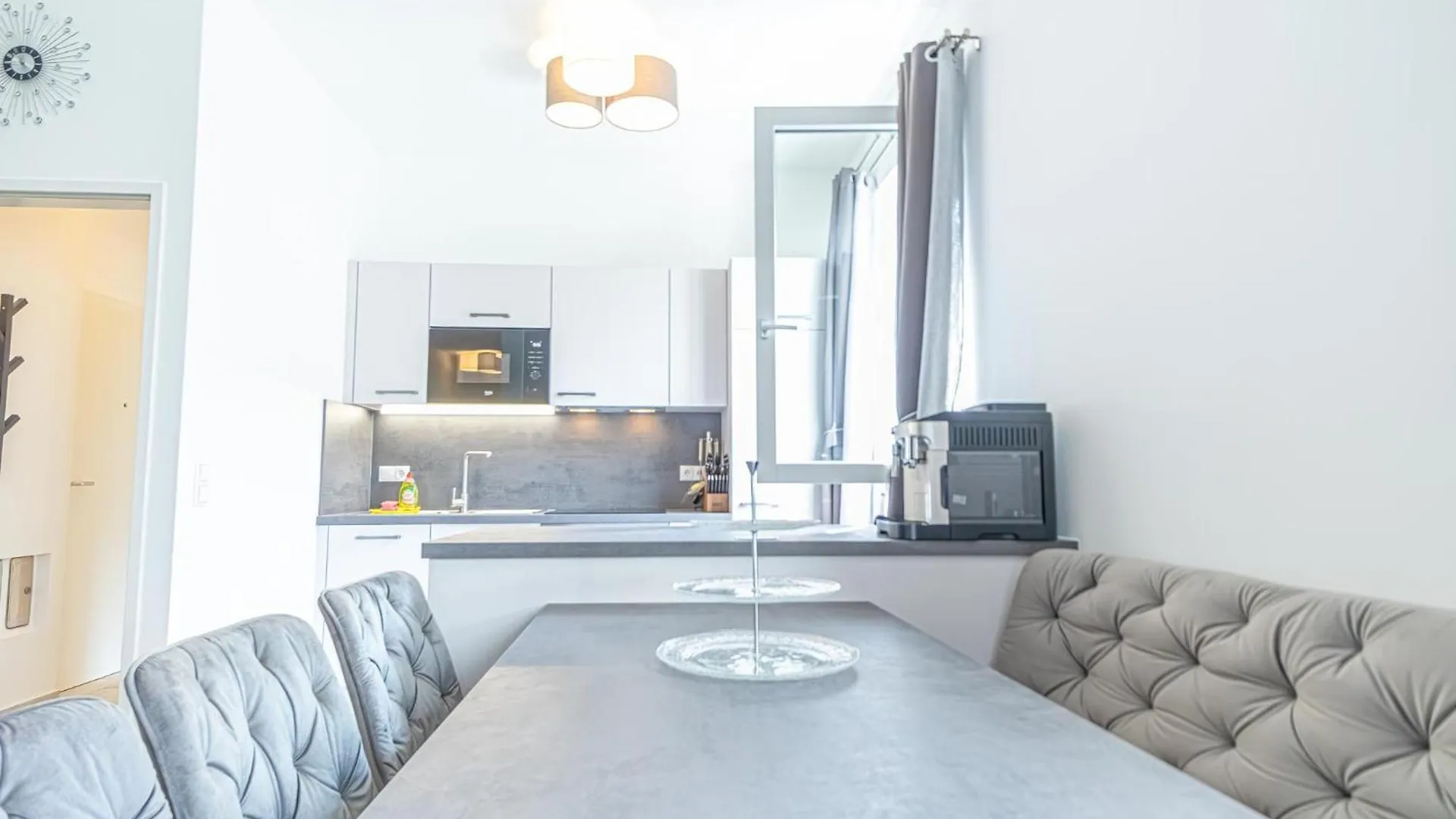 Sweet 2Br & 1Lr Apartment, Around Donaustadt Vienna Apartment