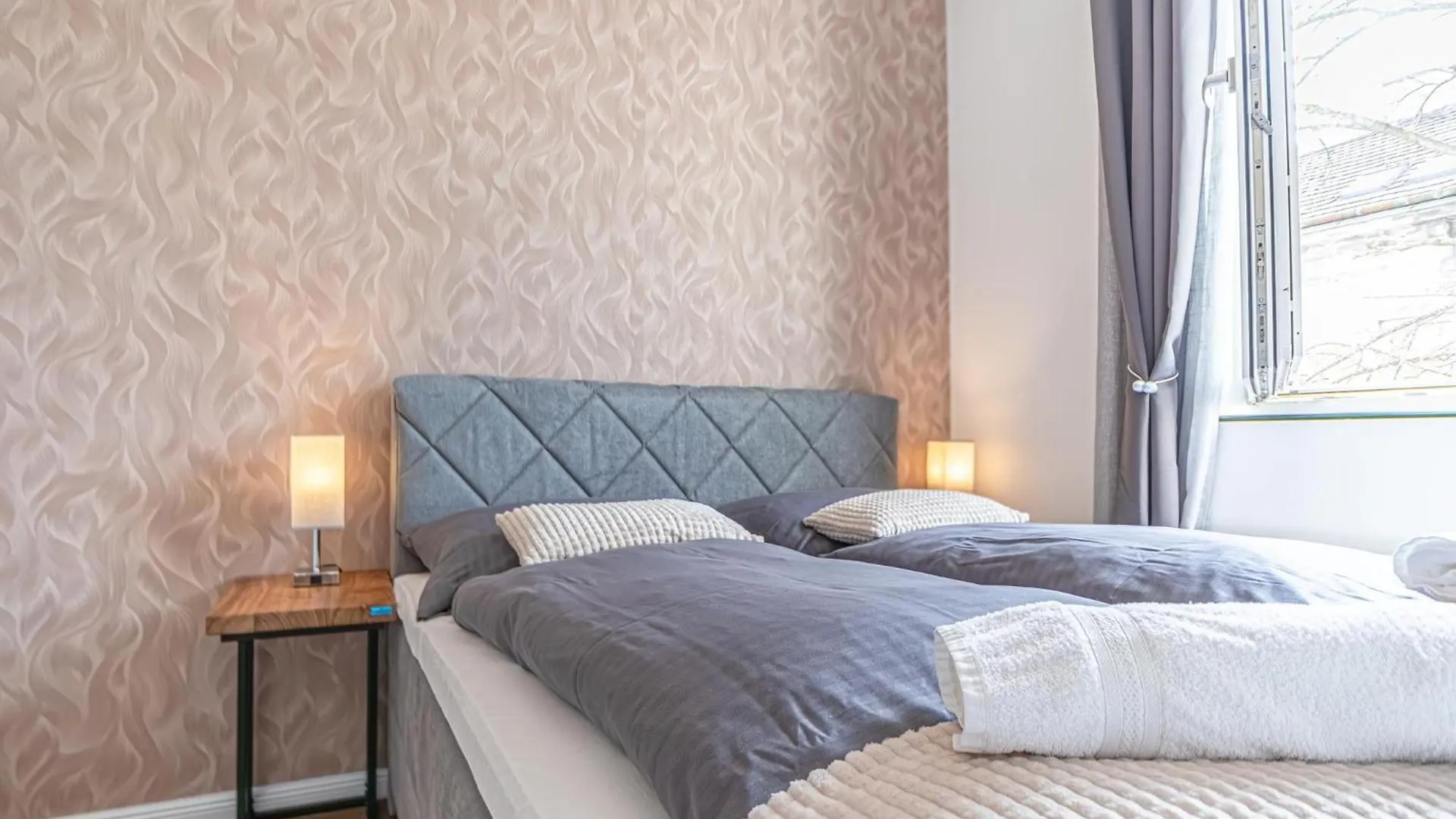 Sweet 2Br & 1Lr Apartment, Around Donaustadt Vienna 0*,  Austria