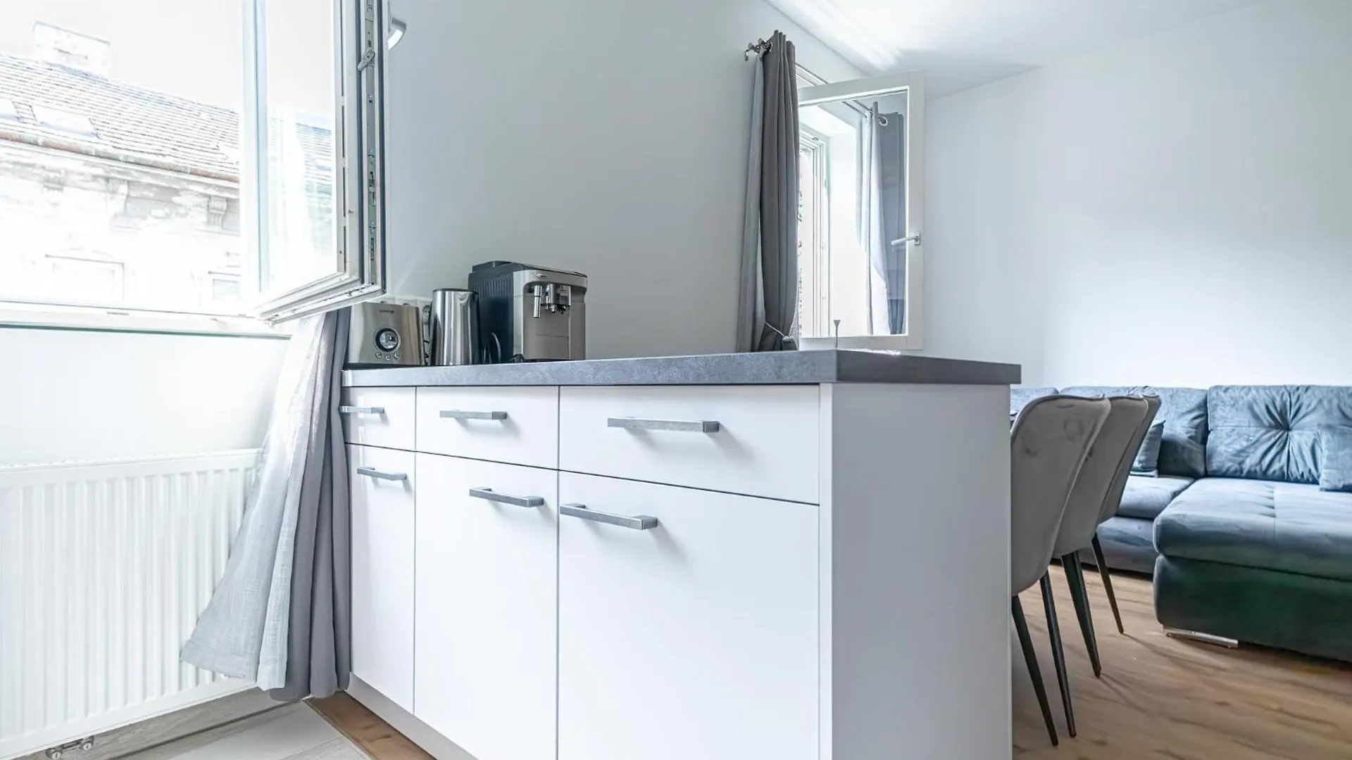 Apartment Sweet 2Br & 1Lr Apartment, Around Donaustadt Vienna