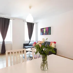  Apartment Charmante L Bg8