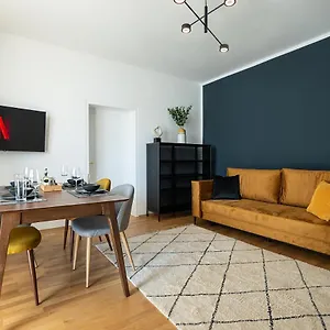  Apartamento Bright Stylish With A Huge Terrace In A Location