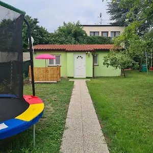 Small-comfy In Donaustadt Garden - Not Shared! Apartment