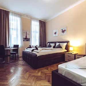 Apartment Aurellia